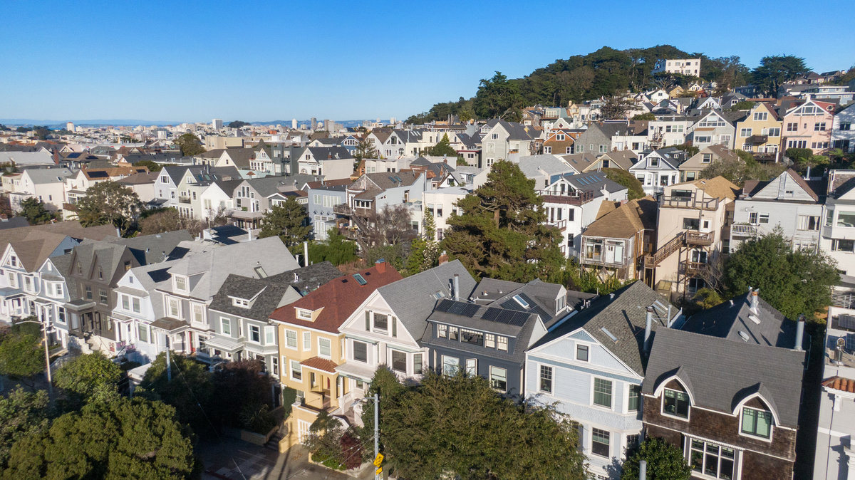 Aerial view of 856 Clayton, showing the Bay 