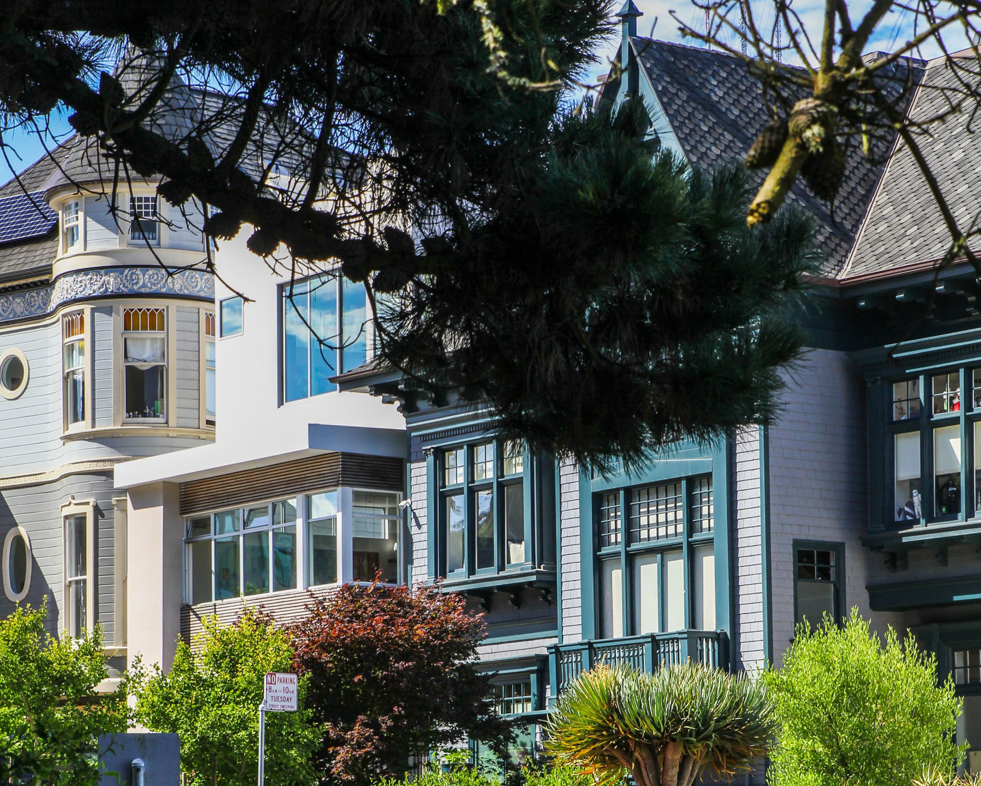 View of large homes in San Francisco