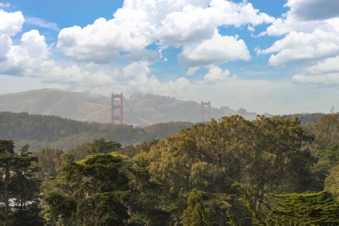 Property Thumbnail: Close up View of the Golden Gate Bridge from the primary patio. 