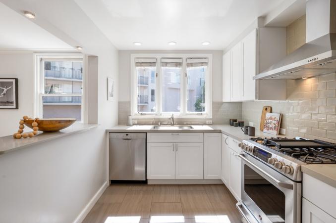 Property Thumbnail: Chef's kitchen with high-end appliances and lux cabinetry 