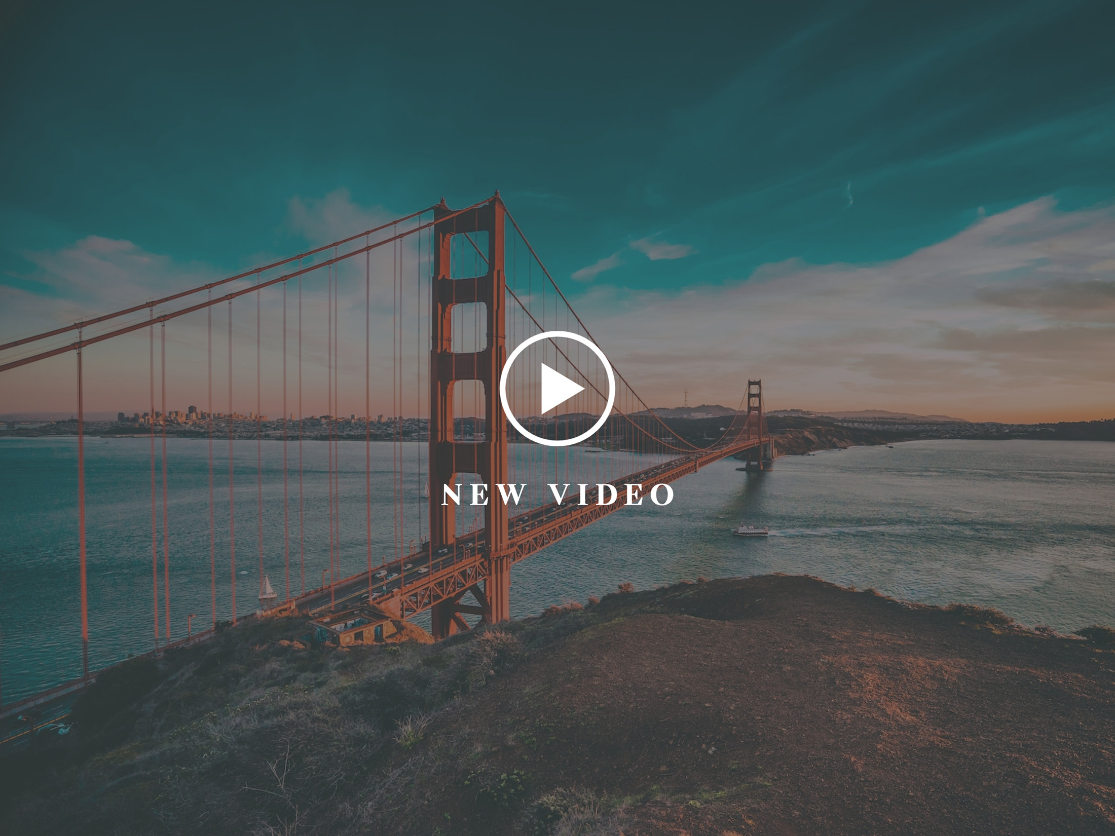 Image of the Golden Gate bridge with a video icon overlay