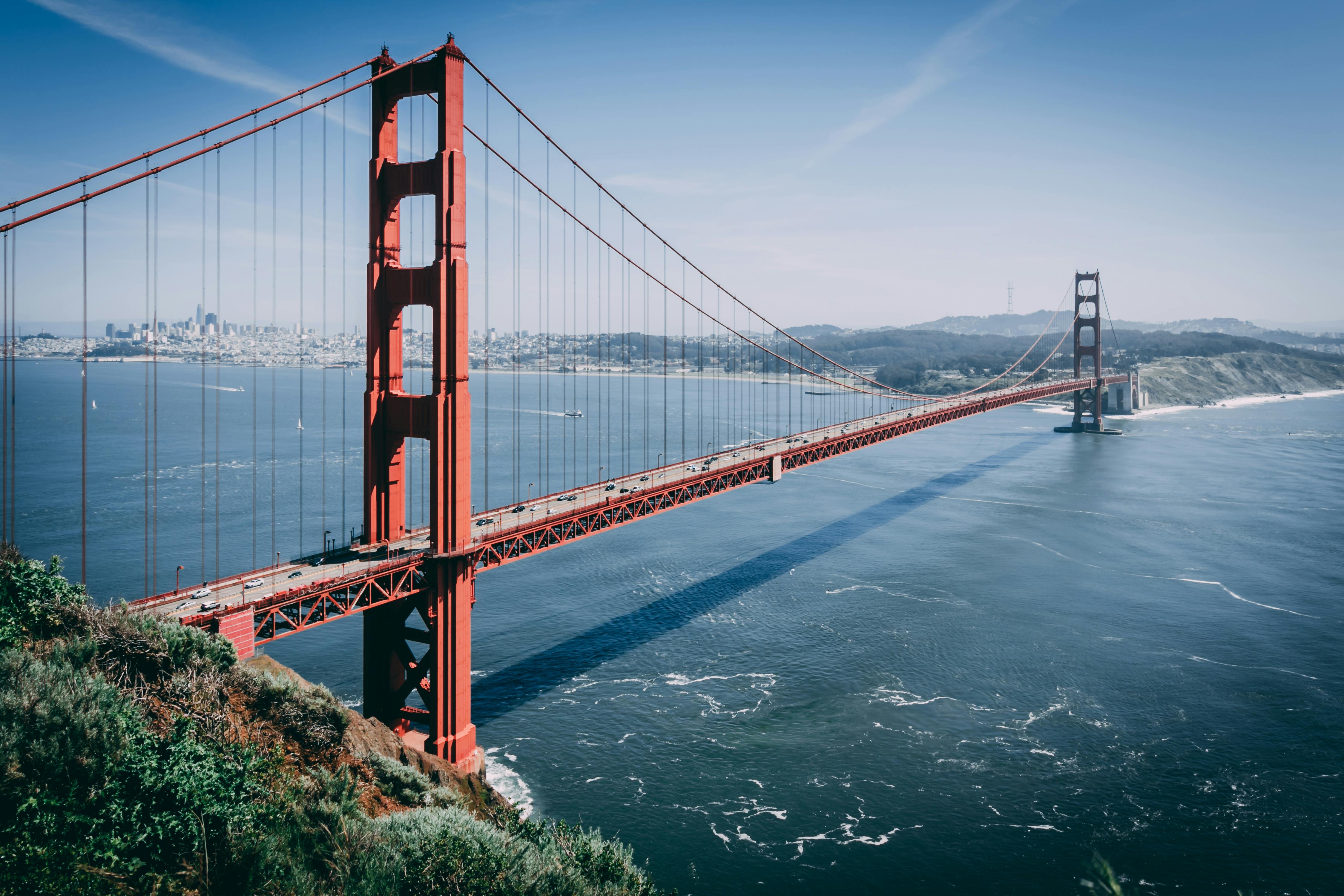 View looking at the Golden Gate bridge from the Marin headlands. - Photo from Pexel.com