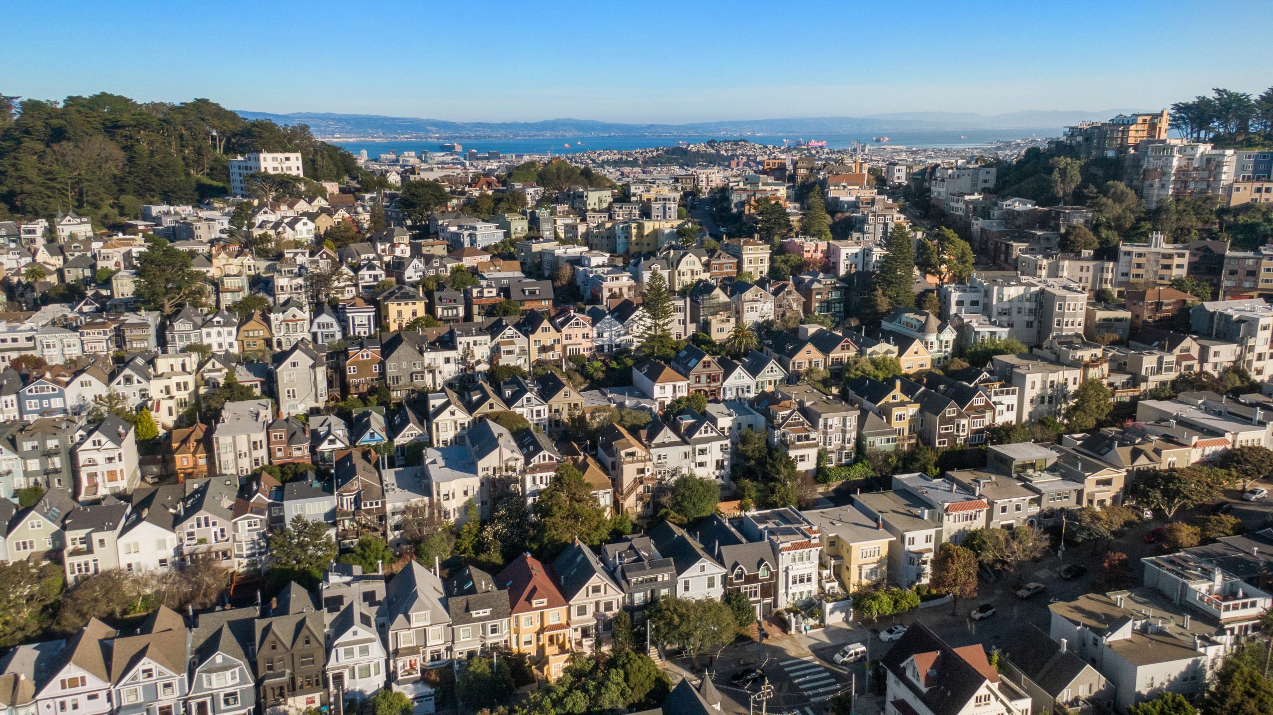 004008 Aerial view, showing proximity to San Francisco Bay