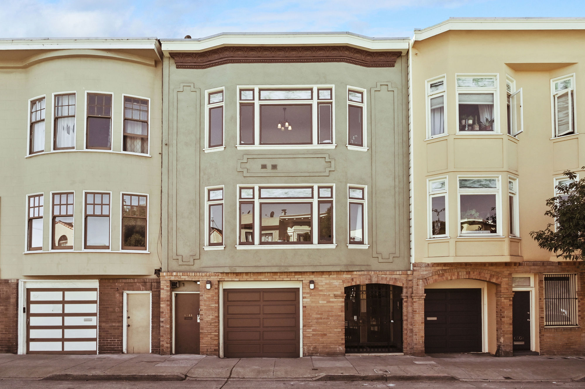 Front exterior of 652-654 Guerrero Street, showing a Marina style home