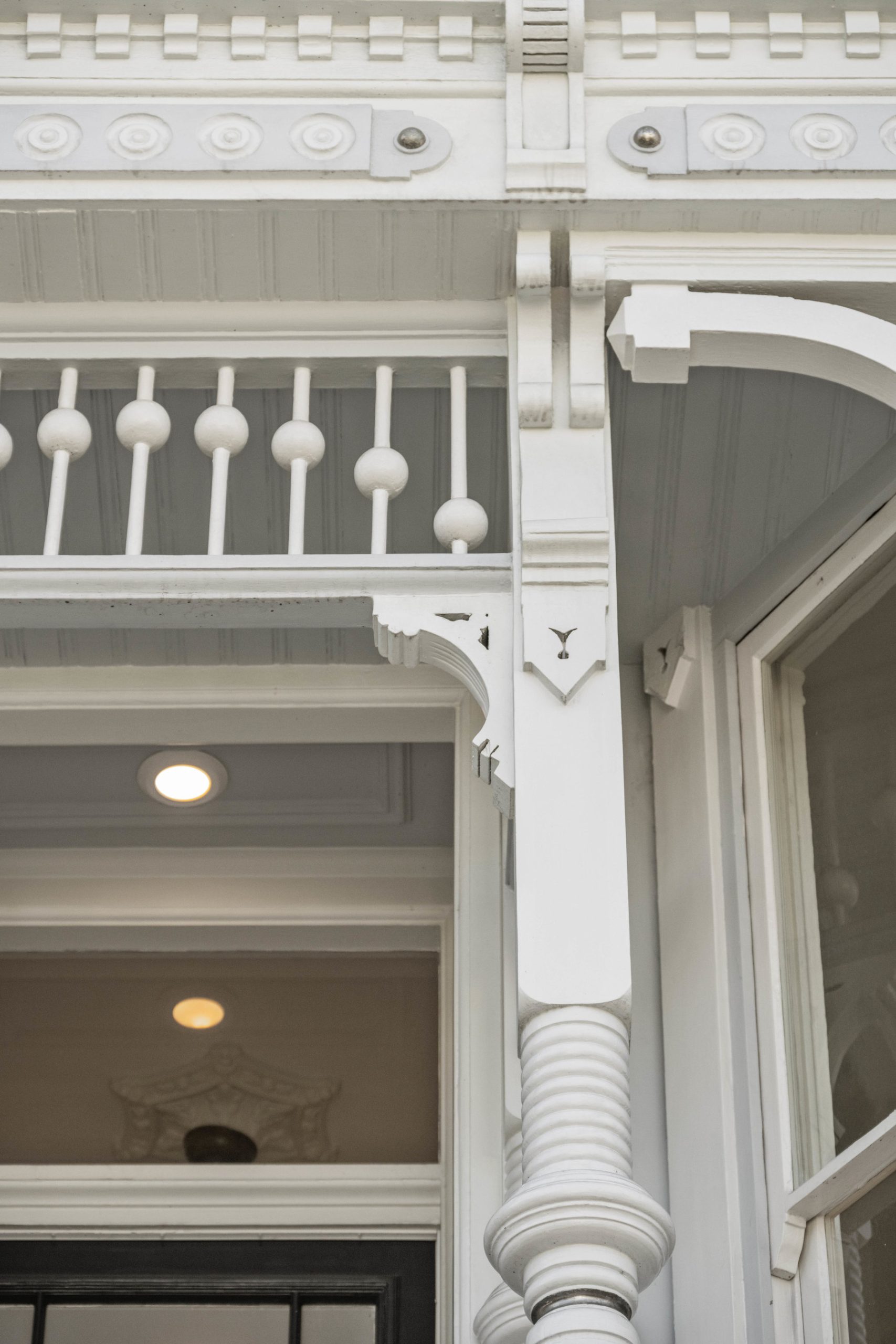 007photos1604castro007873 More close up details of the molding detail on the facade.