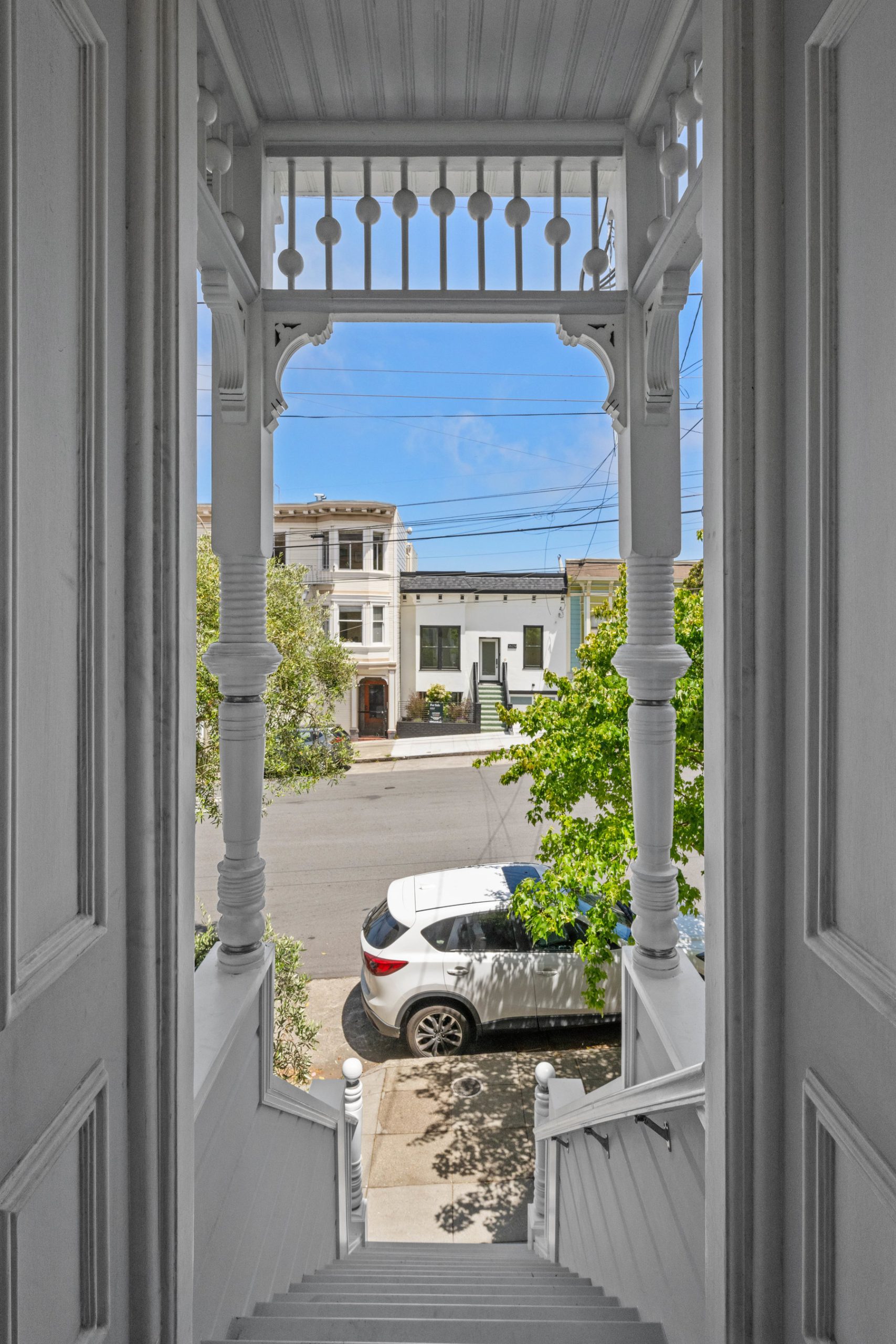 009photos1604castro009291 Front entryway of the home has lots of victorian details.