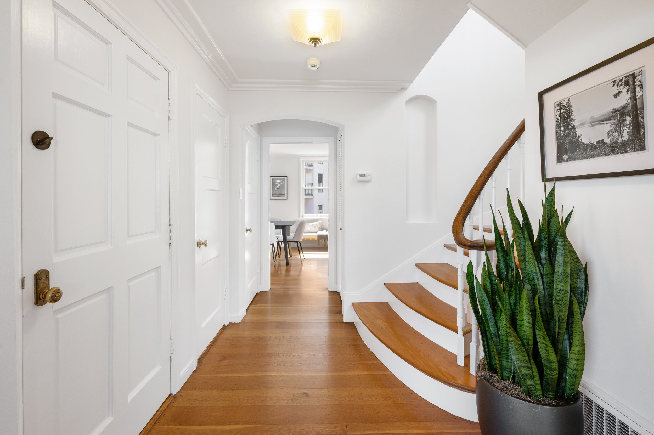015019 Hallway with beautiful wood floors