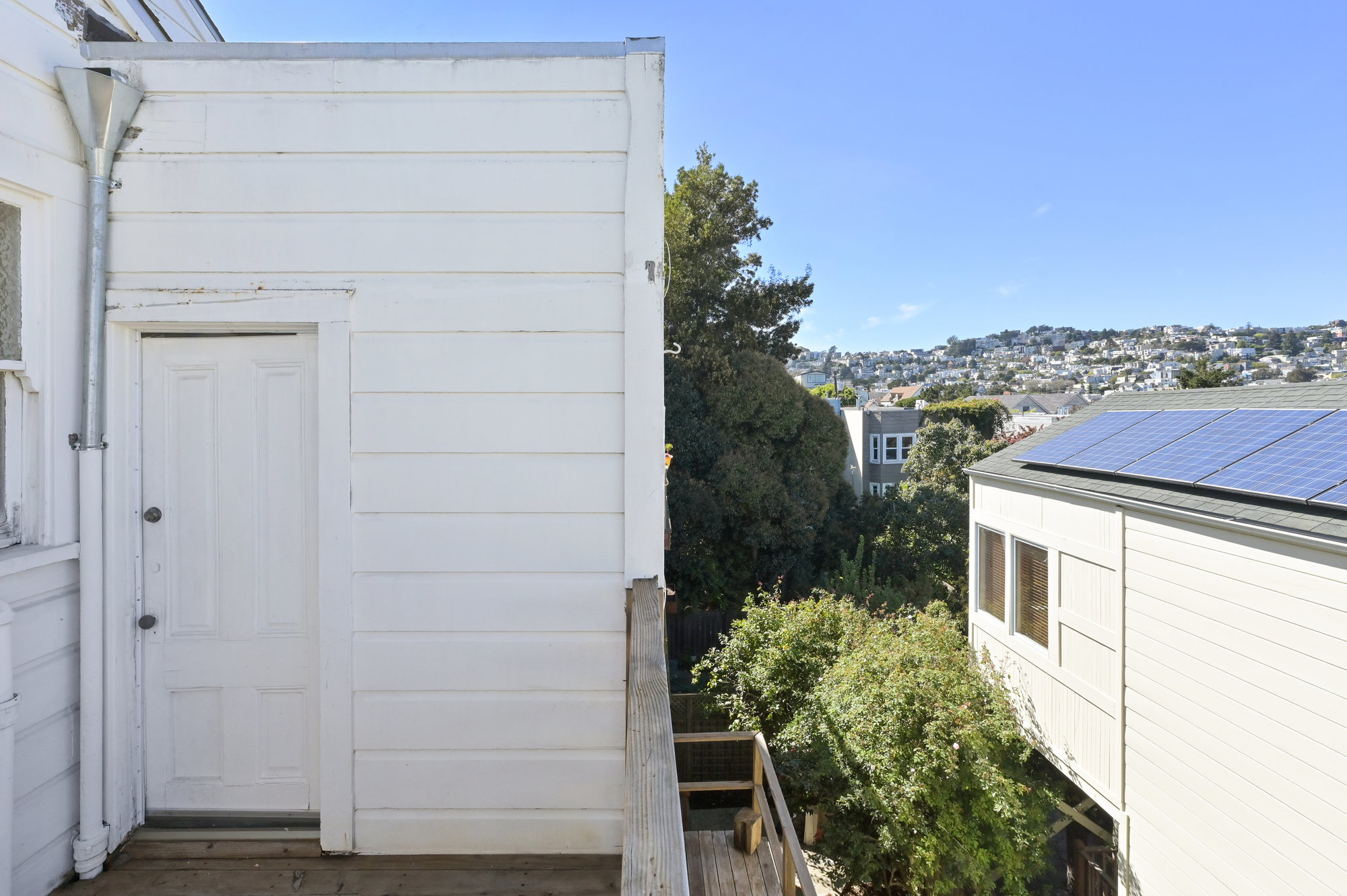 025032-1 View from the deck at 4160-4162 20th Street, featuring San Francisco skyline