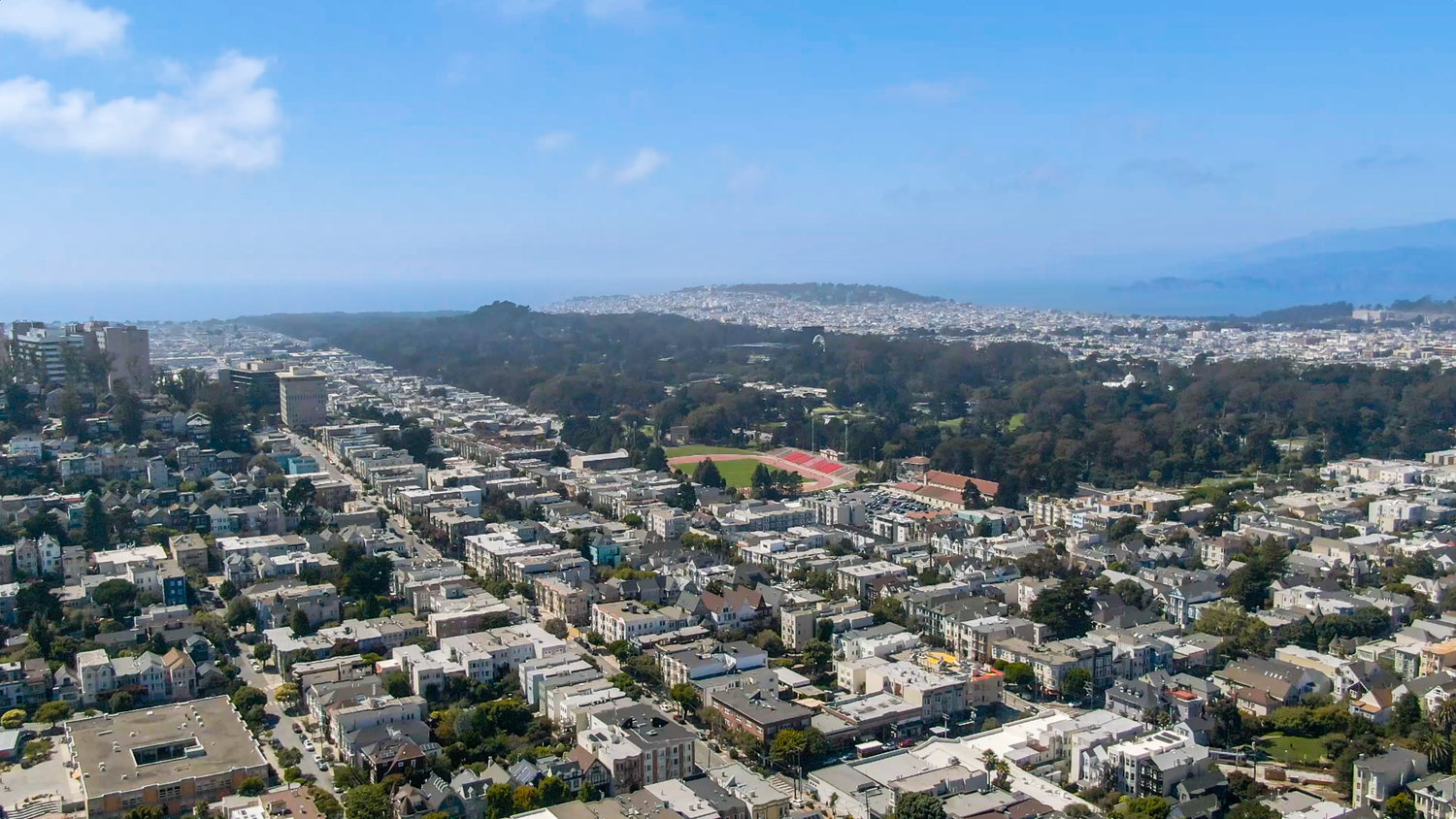 059photos41delmaraerialscreengrab005 Beautiful aerial photo from 41 Delmar looking towards coast and you can see Kezar Stadium and Gold Gate Park.