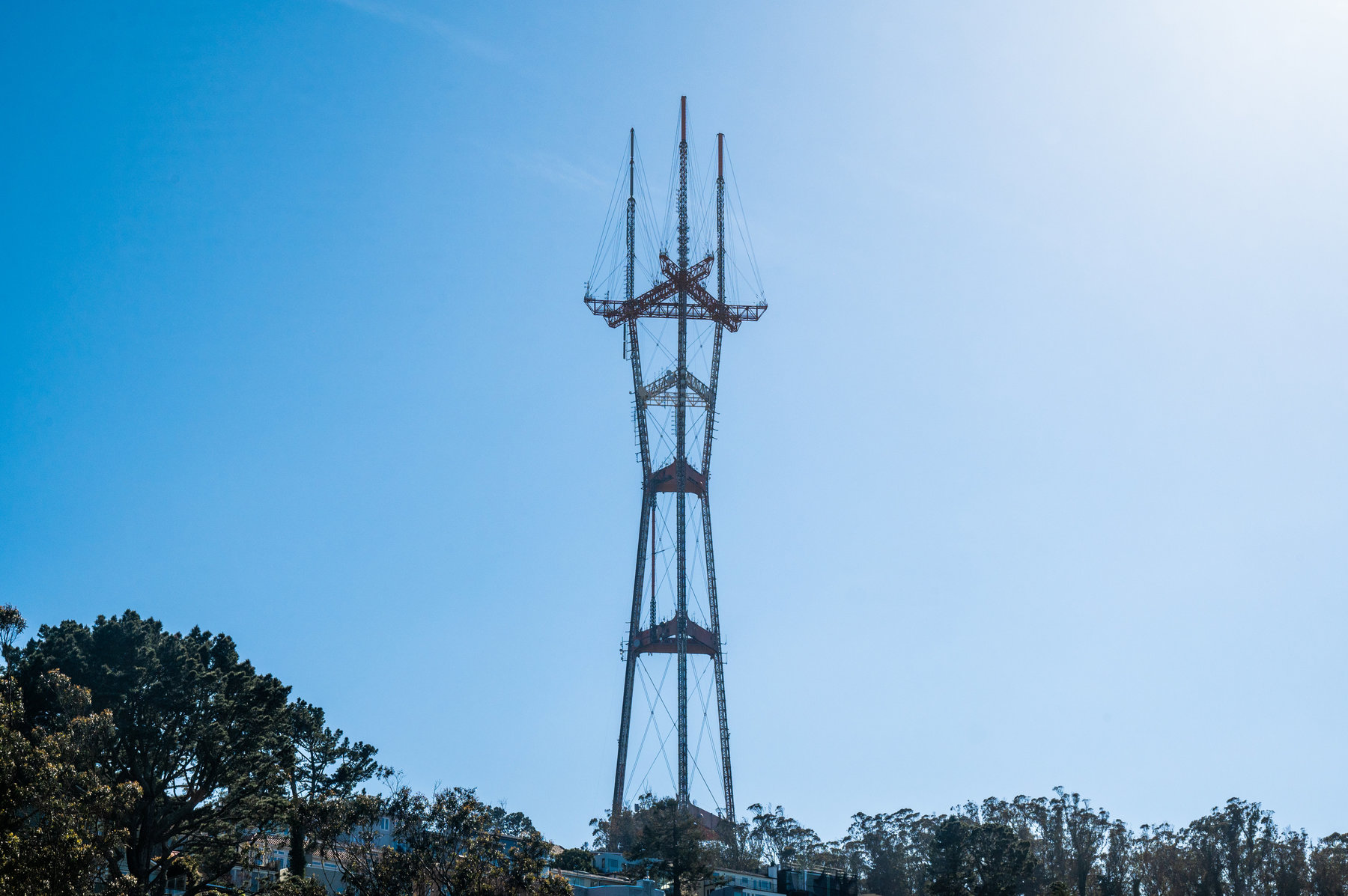 072photos634636belvedere072 Photo looking up at Sutro Tower