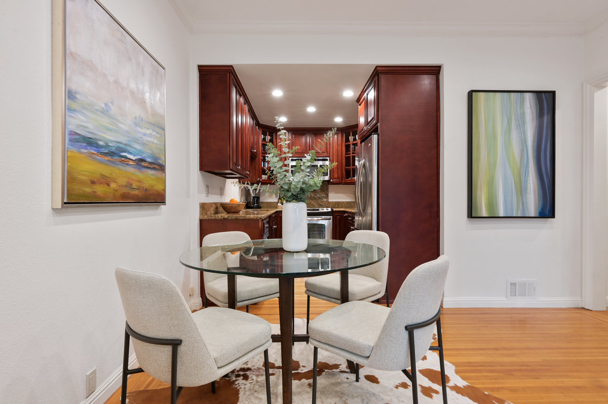 073115 Lower unit dining area with wood floors
