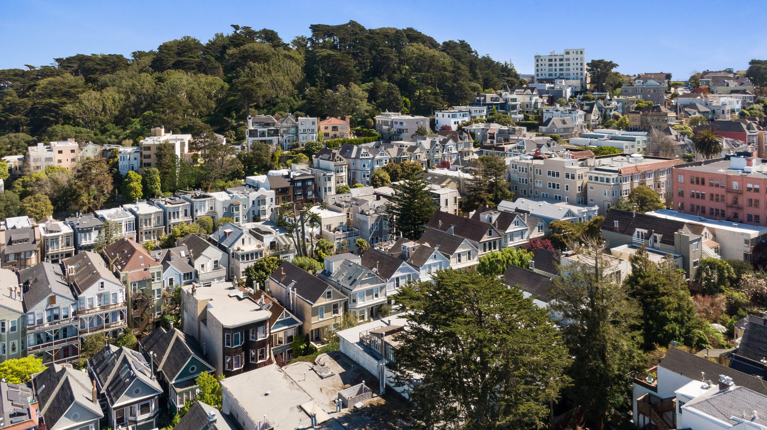 074080-1 Aerial photo looking towards Ashbury Heights/Buena Vista neighborhoods.