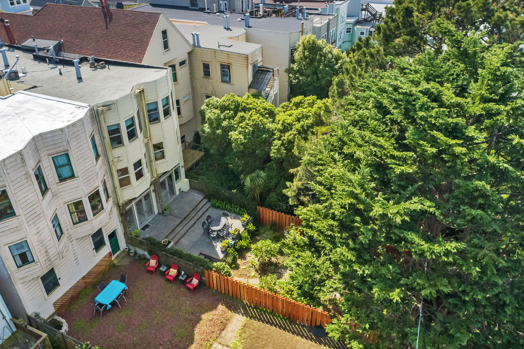 36-parnassus-avenue.43756.as_.08.web Aerial view of the rear yard