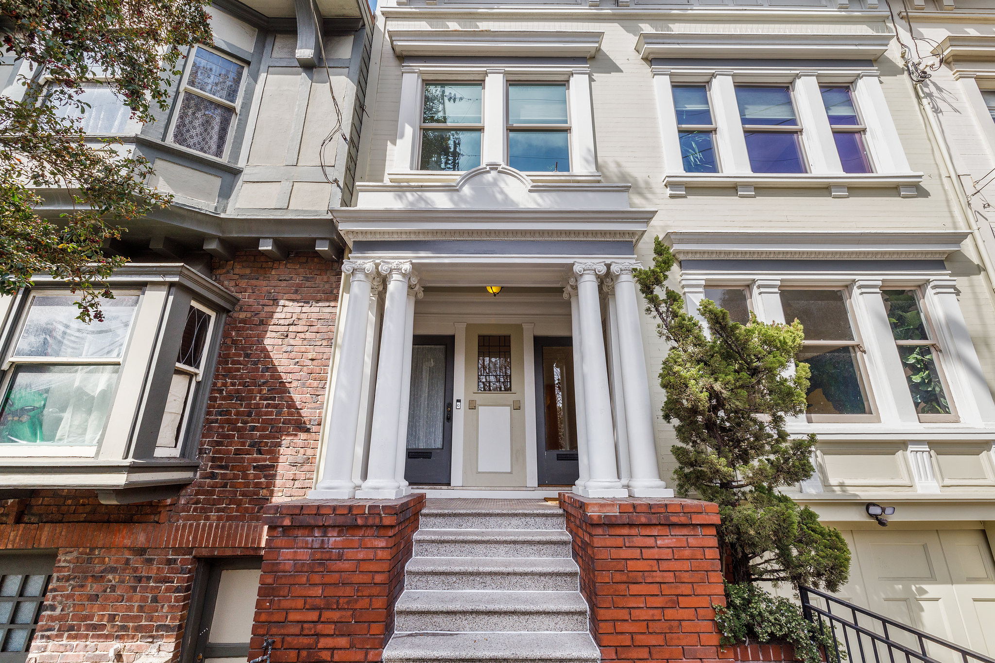 Steps leading up to 36 Parnassus Avenue