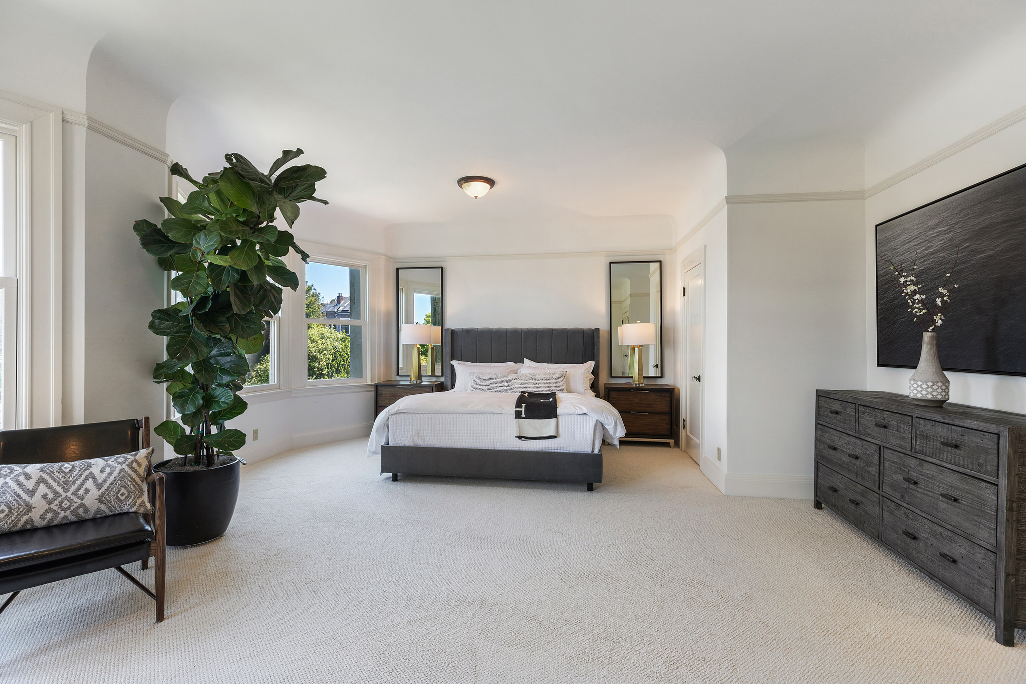 38-parnassus-avenue.47355.p2k.037.web View of the bedroom showing a large area for storage