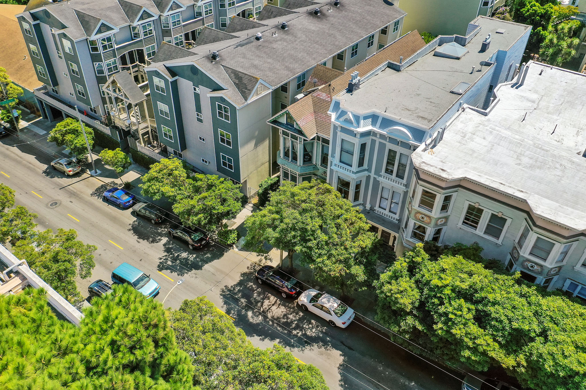 Aerial01 Aerial view of 1271 McAllister Street, showing the surround homes and tree lined street