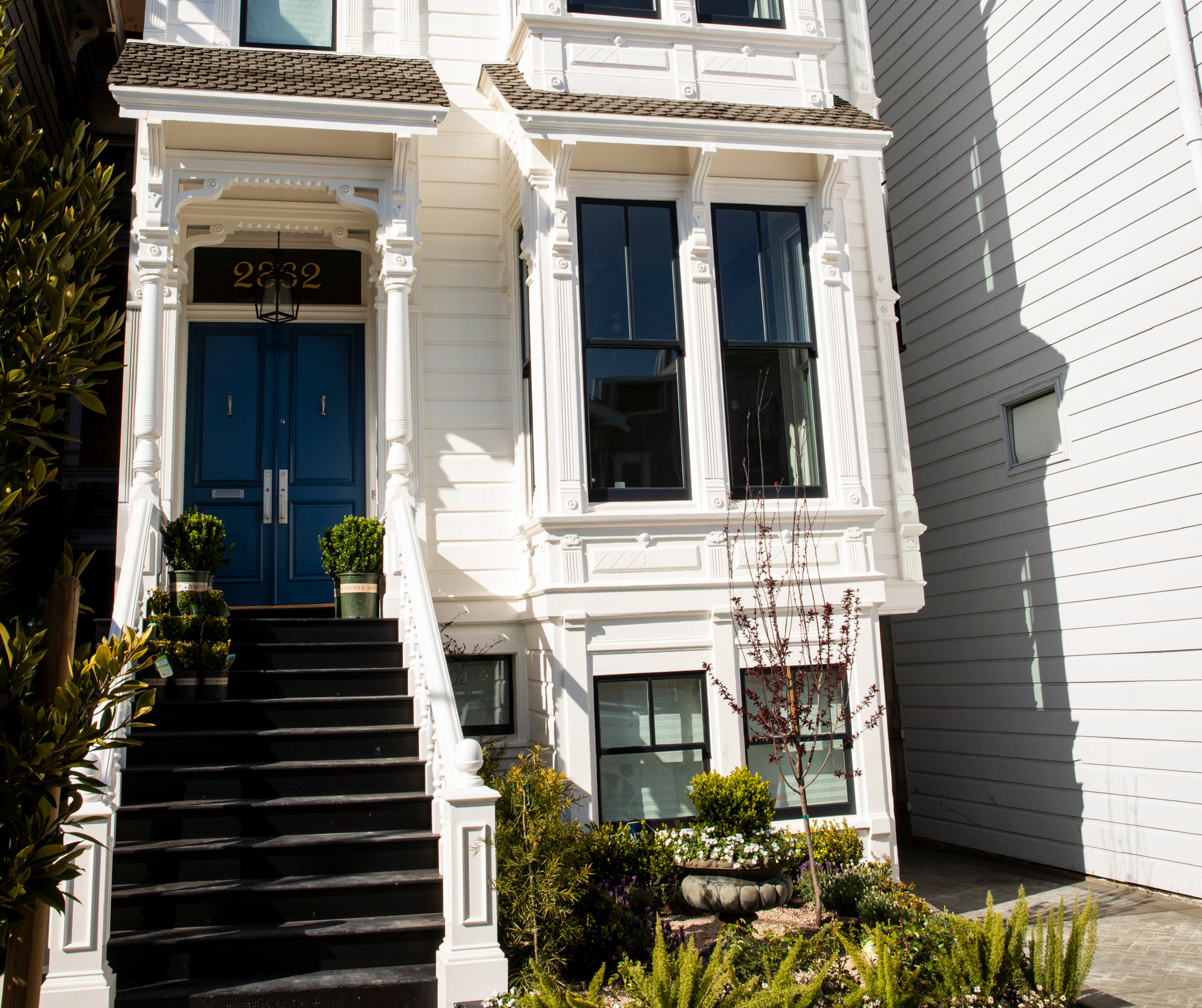 Front exterior of 2862 Bush street, showing a beautiful Victorian home