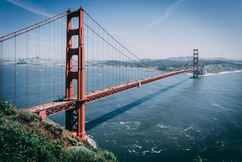 View looking at the Golden Gate bridge from the Marin headlands. - Photo from Pexel.com